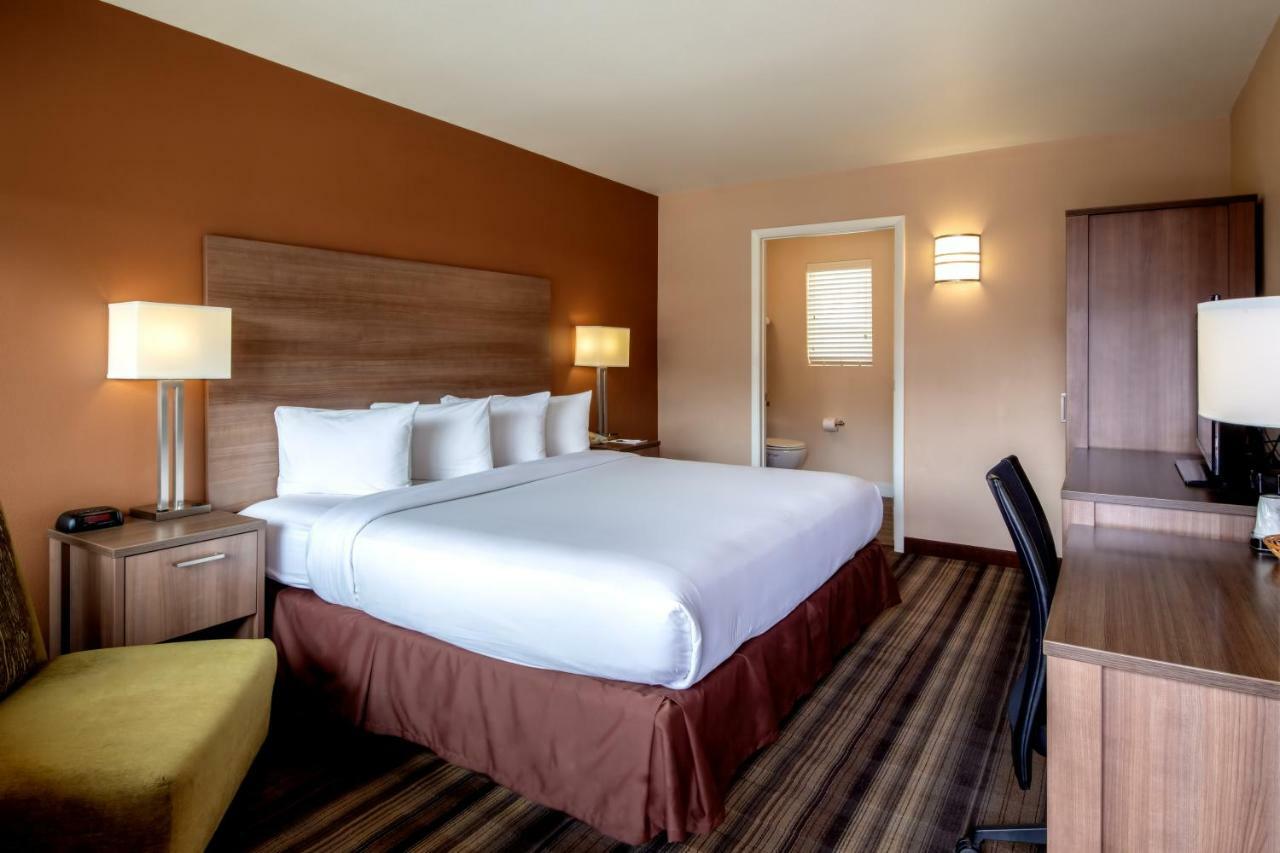 Boulder University Inn מראה חיצוני תמונה