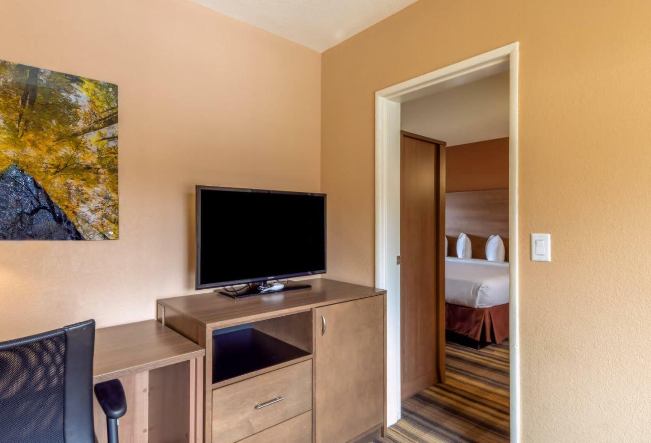 Boulder University Inn מראה חיצוני תמונה