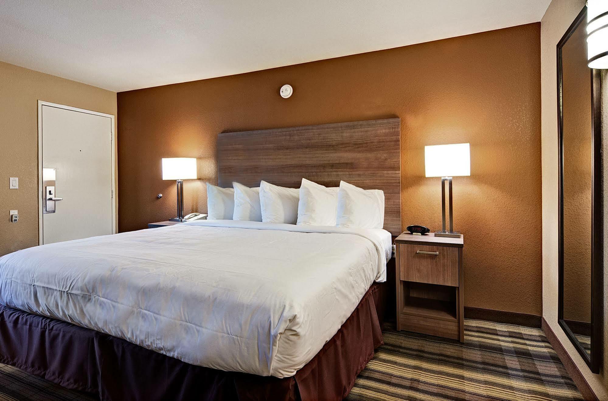 Boulder University Inn מראה חיצוני תמונה