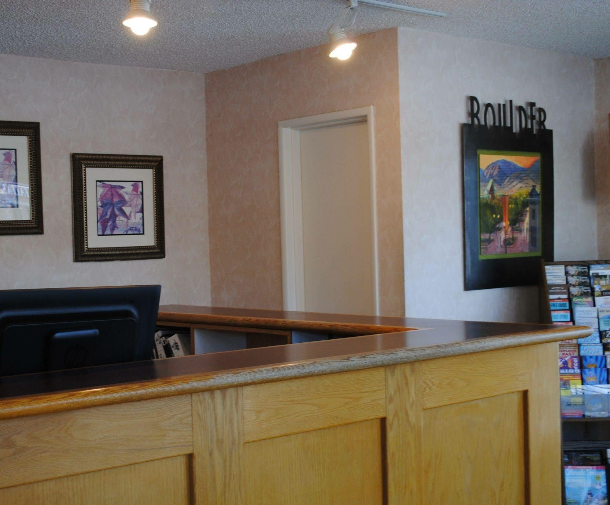 Boulder University Inn מראה חיצוני תמונה
